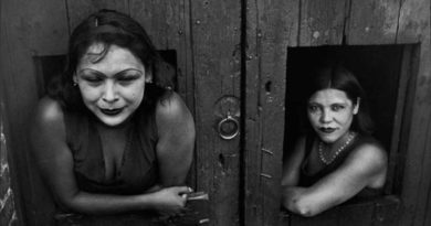 Prostitute. Calle Cuauhtemoctzin, Città del Messico, Messico 1934 © Henri Cartier-Bresson / Magnum Photos